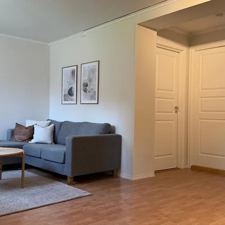 Апартаменты Romslig Med 2 Soverom - Gratis Parkering Тромсё