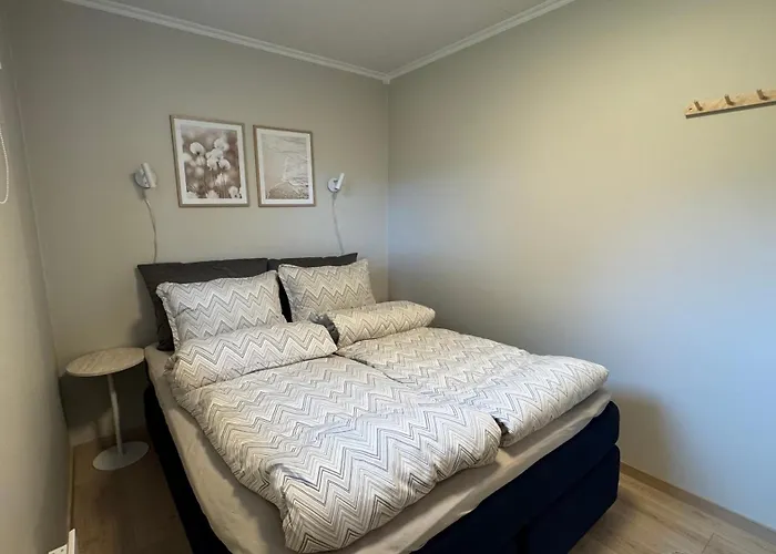 Romslig Med 2 Soverom - Gratis Parkering Апартаменты *