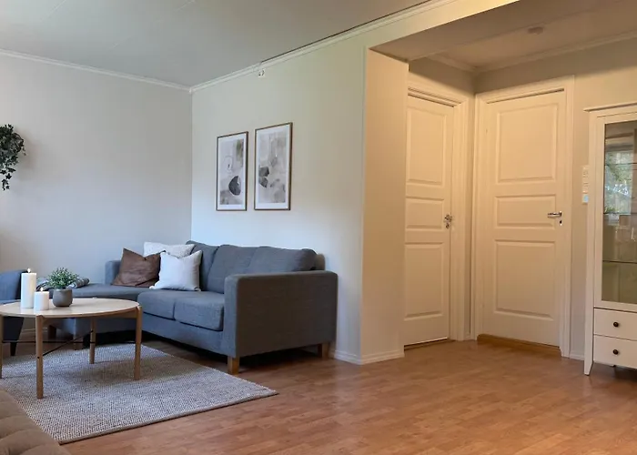 Апартаменты Romslig Med 2 Soverom - Gratis Parkering Тромсё